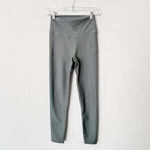 [Abercrombie & Fitch] YPB Sage Green Gray sculptLux Workout Leggings Sz Small S